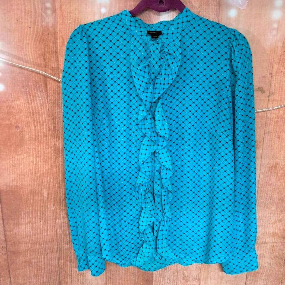 Worthington blue blouse size large ruffled business casual top
